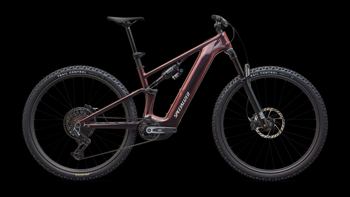Turbo Levo R Pro (2027) — Gloss Black Red Chameleon / Dolomite — side view