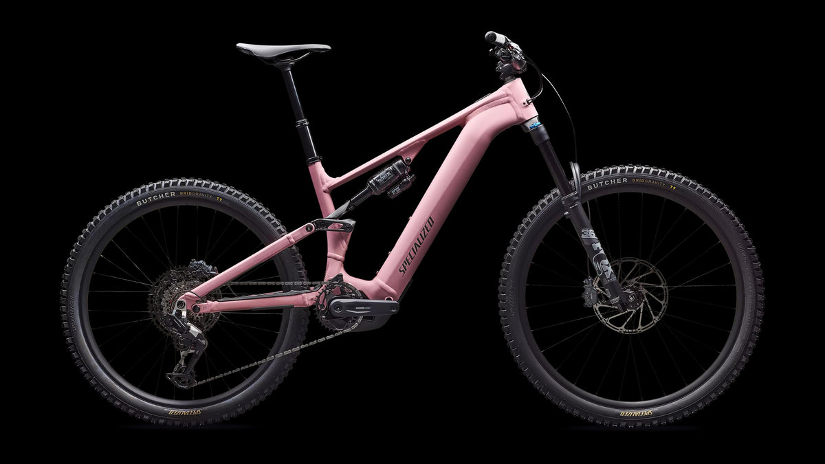 Turbo Levo 4 Comp Alloy (2026) — Satin Dusky Pink / Cypress Metallic — side view