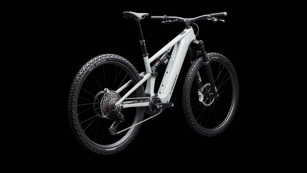 S-Works Turbo Levo R (2027) — Gloss Dolomite / Viavi Silver Green Pearl / Oak Green Metallic — detail 120