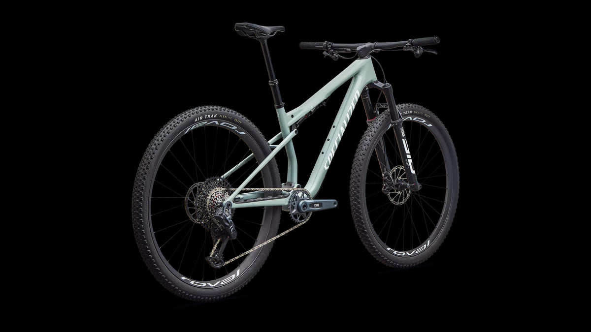 Epic 9 Expert (2027) — Gloss Agave Grey / Metallic White Silver — detail 30
