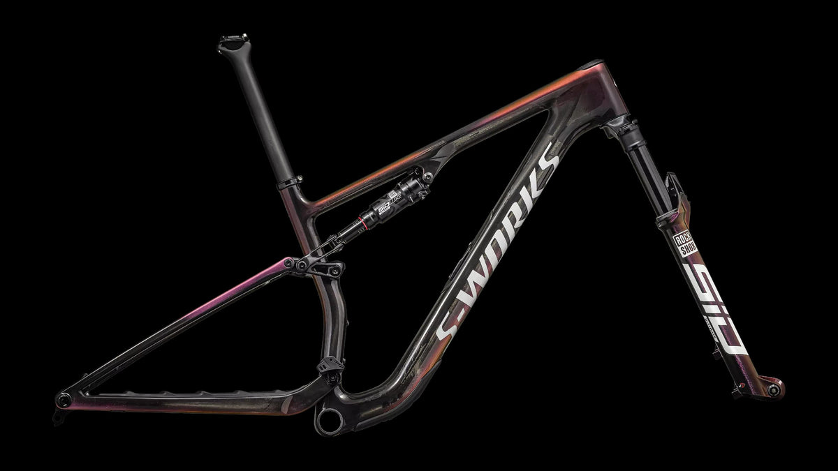 S-Works Epic 8 Frameset - Rockshox SIDLuxe Ultimate (2024) — Gloss Carbon/Metallic Vivid Pink/Viavi Magenta Gold/Metallic Midnight Shadow/White — side view
