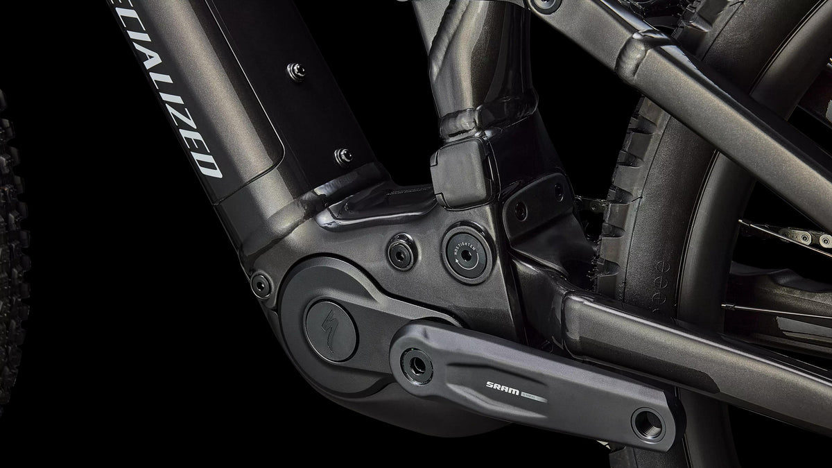 Turbo Levo 4 Alloy (2026) — Gloss Metallic Obsidian / Silver Dust — detail 70