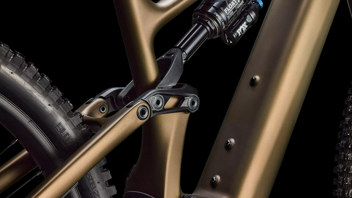 Turbo Levo 4 Expert (2026) — Satin Burnt Gold Metallic / Doppio — detail 80