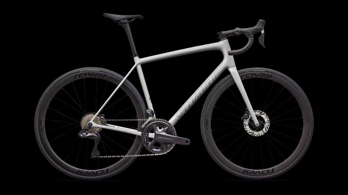 Aethos 2 Expert - Shimano Ultegra Di2 (2026) — Gloss Dolomite Metallic / Blue Pearl Over Shadow Silver — side view