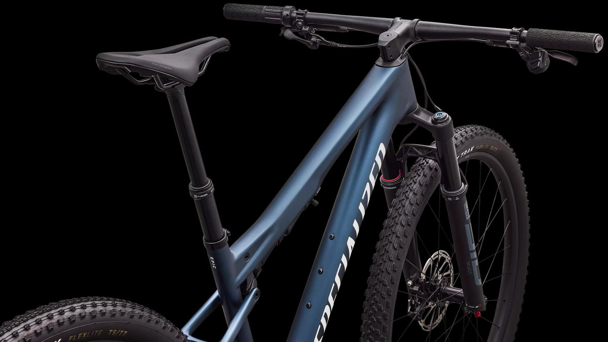 Epic 9 Comp (2027) — Satin Cast Blue Metallic / White — detail 40