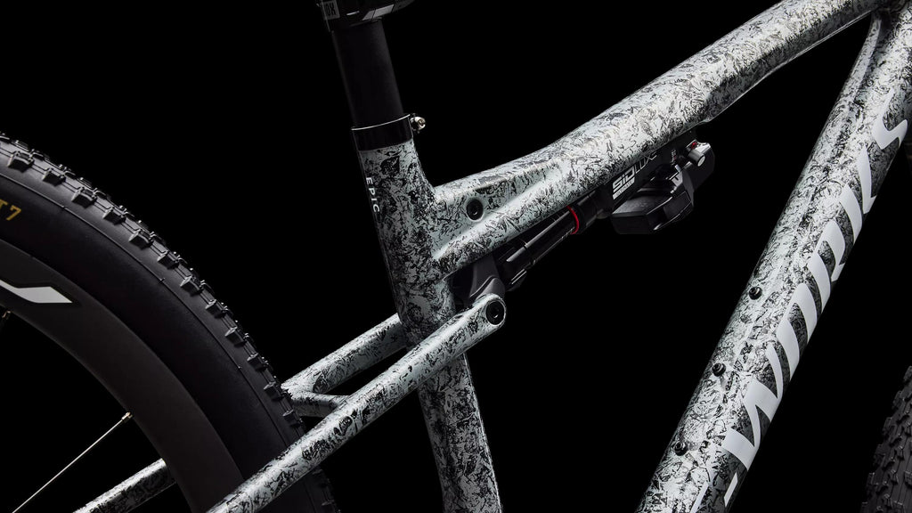 S-Works Epic 9 (2027) — Gloss Metallic Obsidian Multi Color Dry Impasto/ Metallic White Silver — detail 140