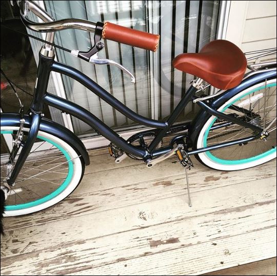 sixthreezero EVRYjourney Women's 24" 7 Speed Step-Through Touring Hybrid Bicycle — product view 233