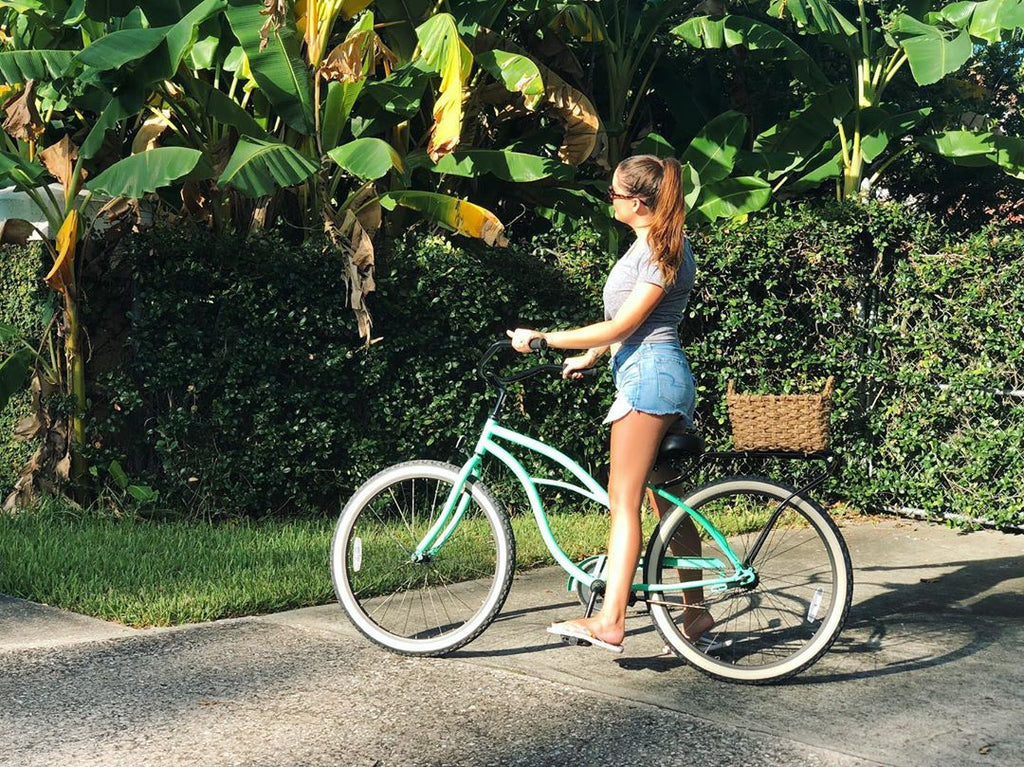 sixthreezero Around the Block Women's 24" 21 Speed Beach Cruiser Bicycle with Rear Rack — product view 64