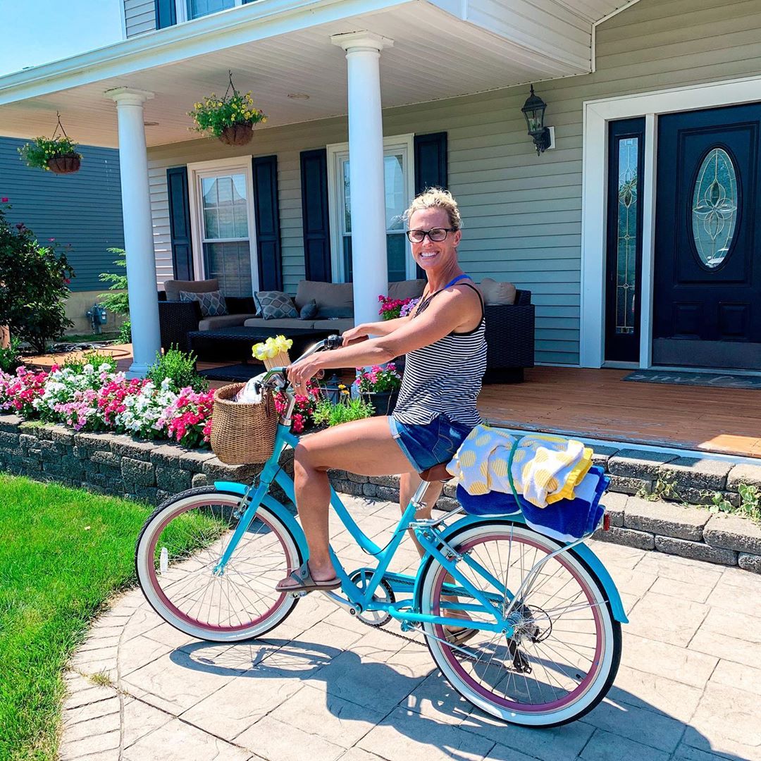 sixthreezero EVRYjourney Women's 26" 500W 7 Speed Electric Hybrid Bicycle — product view 98