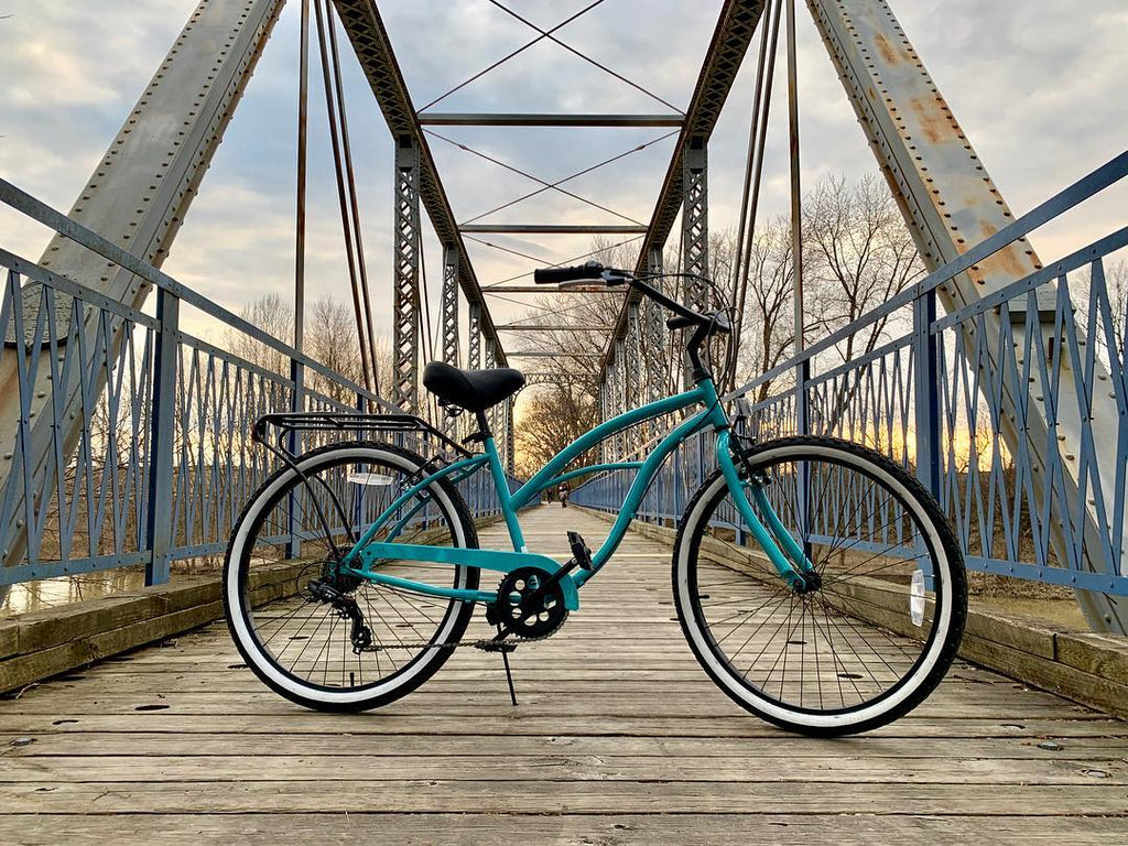 sixthreezero Around the Block Women's 24" 21 Speed Beach Cruiser Bicycle with Rear Rack — product view 80